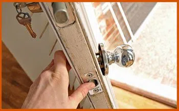Wyandotte MI Locksmith Store Wyandotte, MI 734-508-2938 - 12-changing-locks